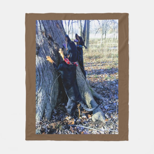 Black & Tan Coonhounds Treeing Fleece Blanket (Front)