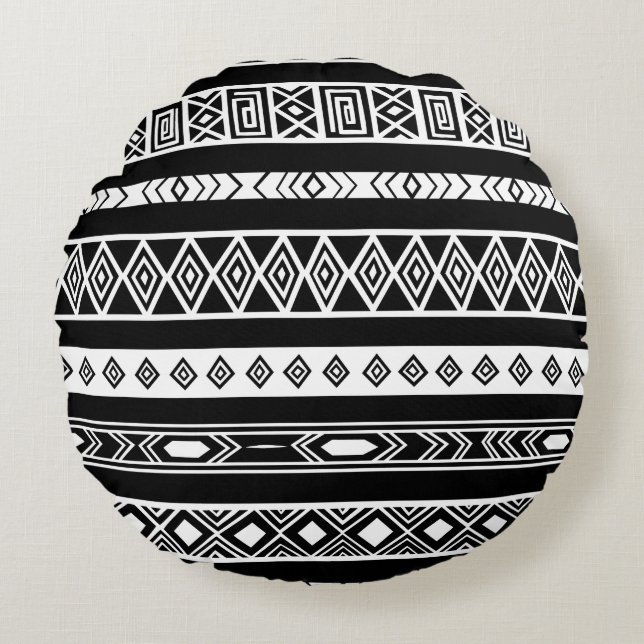 Black Tribal Ethnic Pattern Round Cushion (Front)