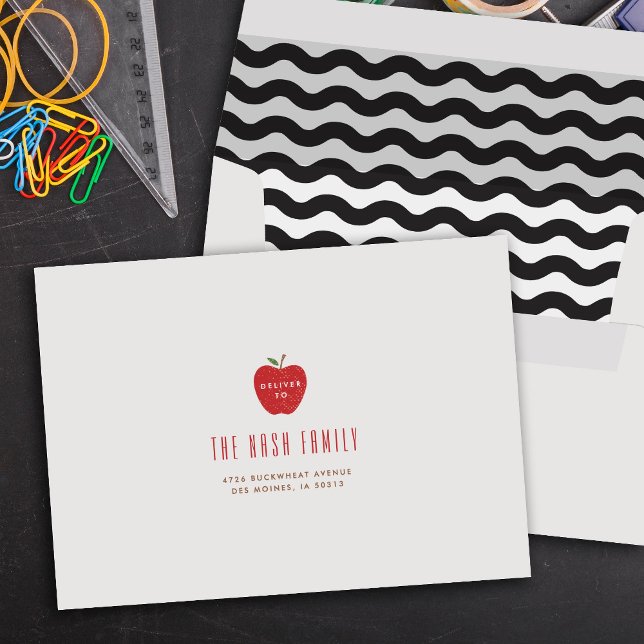 Black Wavy Apple Self-Addressed Graduation  Envelope (Creator Uploaded)
