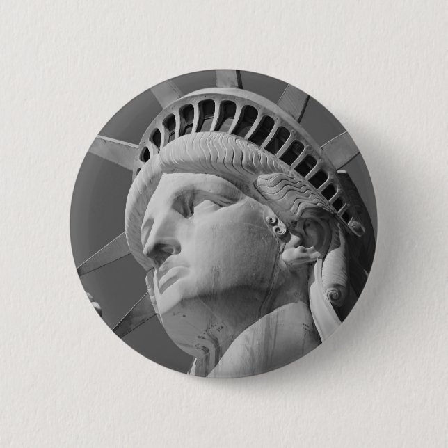 Black & White Close-up Statue of Liberty 6 Cm Round Badge (Front)