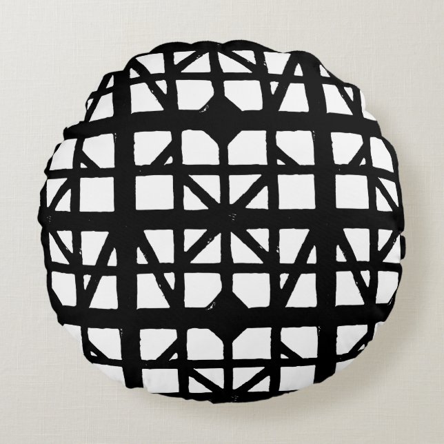 Black & White German Half-Timbered House Pattern Round Cushion (Front)