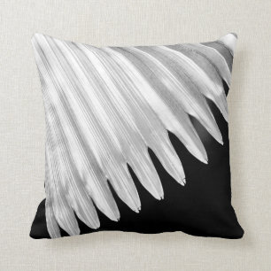 BLACK & WHITE GRAPHIC LEAF CUSHION