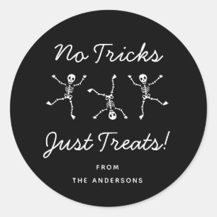 Black & White Hand Drawn Skeleton Halloween Classic Round Sticker