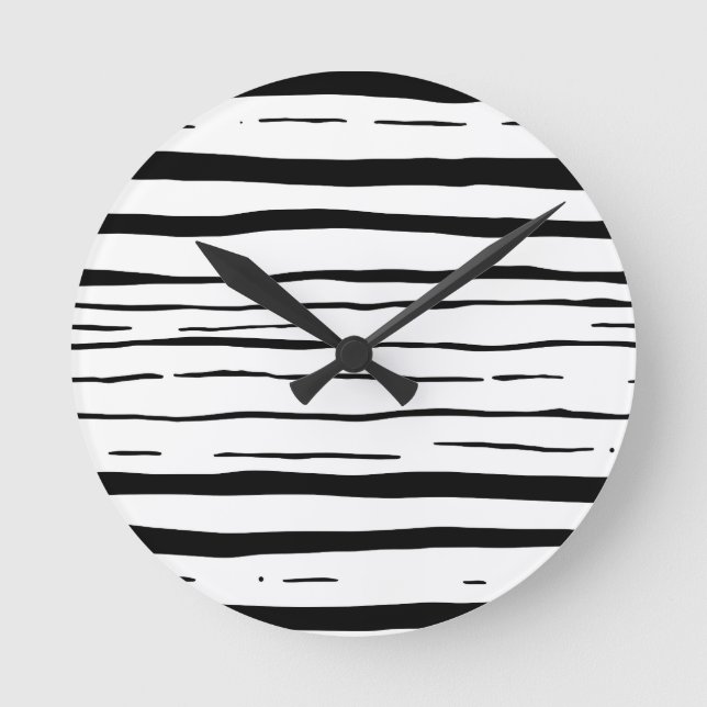 Black White Irregular Stripes Pattern Round Clock (Front)