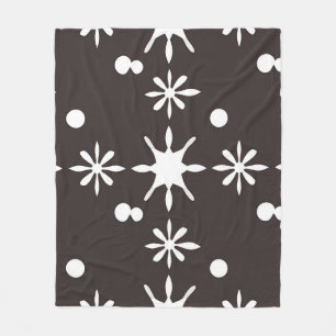 Black White Modern Daisy Pattern Fleece Blanket