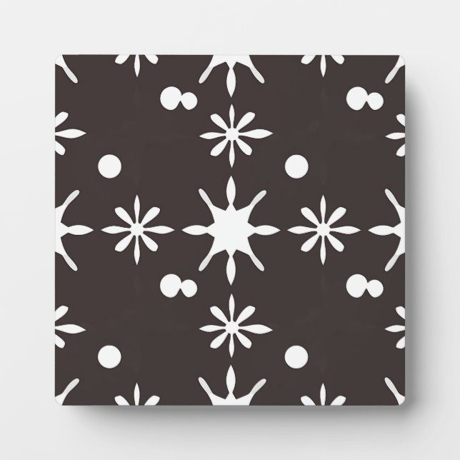 Black White Modern Daisy Pattern Plaque (Front)