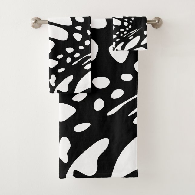 Black&White Monarch Butterfly Design - Towel Set (Insitu)