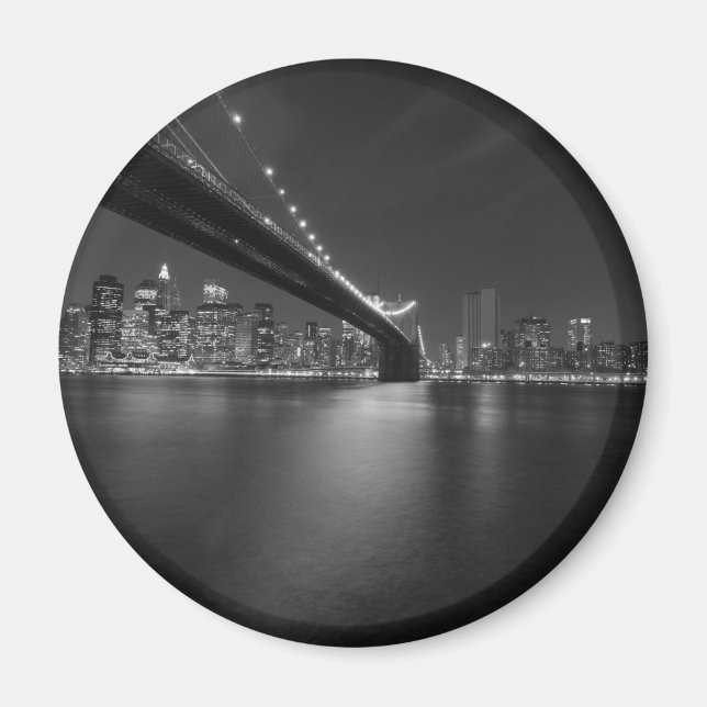 Black White New York City Skyline Magnet (Front)
