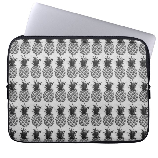 Black&white pineapple laptop sleeve (Front)