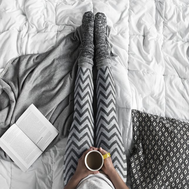 Black White Silver Glitter Chevron Zigzag Pattern Leggings (Creator Uploaded)