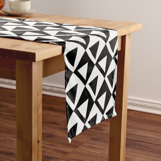 Black&White Triangle on Checkers Design Short Table Runner (In Situ)
