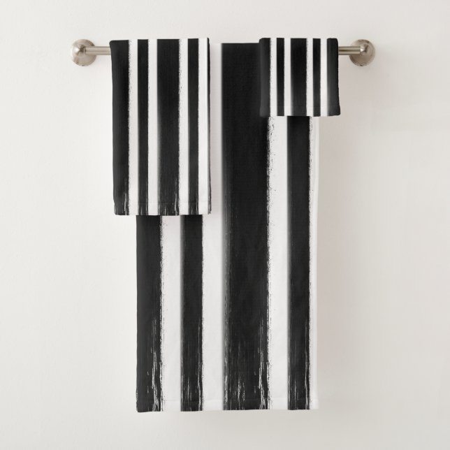 Black & White Vertical Stripe Paint Brush Bath Towel Set (Insitu)