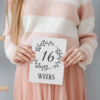 Black & White Wreath Pregnancy Week Photo Signs