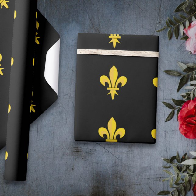 Black Wrapping Paper with gold Fleur de Lis (Black Wrapping Paper with gold Fleur de Lis)