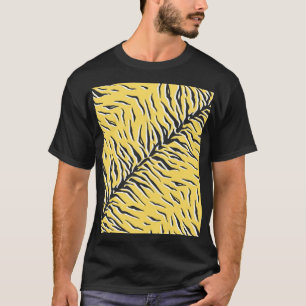 Black-yellow tiger stripes: vintage pattern. T-Shirt
