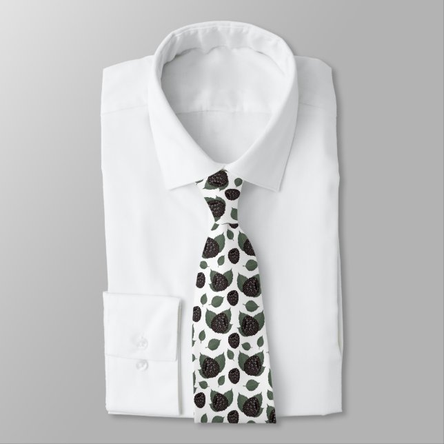 Blackberry seamless pattern on white background tie (Tied)