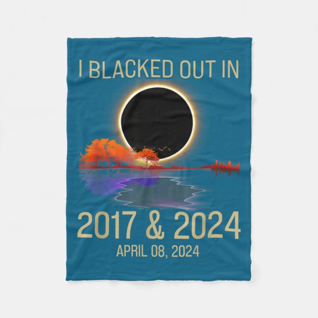 Blacked Out 2017 Total Solar Illustration Fleece Blanket (Front)