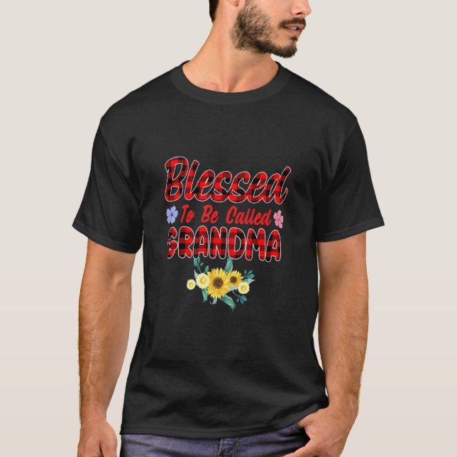 Blessed To Be Called Grandma Sunflower Grandma Mot T-Shirt (Front)
