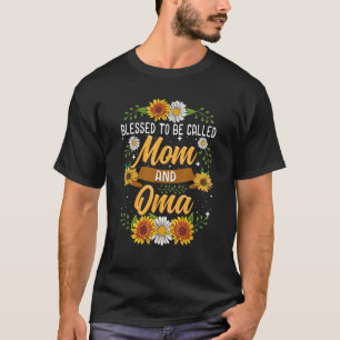 Blessed To Be Called Mum And Oma Cute Sunflower  T-Shirt