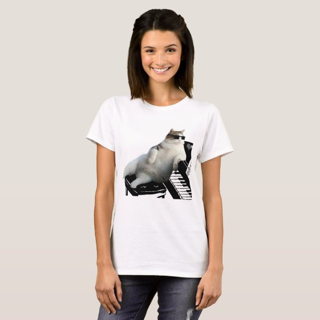 Blind cat pianist T-Shirt (Front Full)