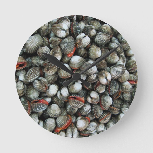 Blood Cockle Shells Round Clock (Front)