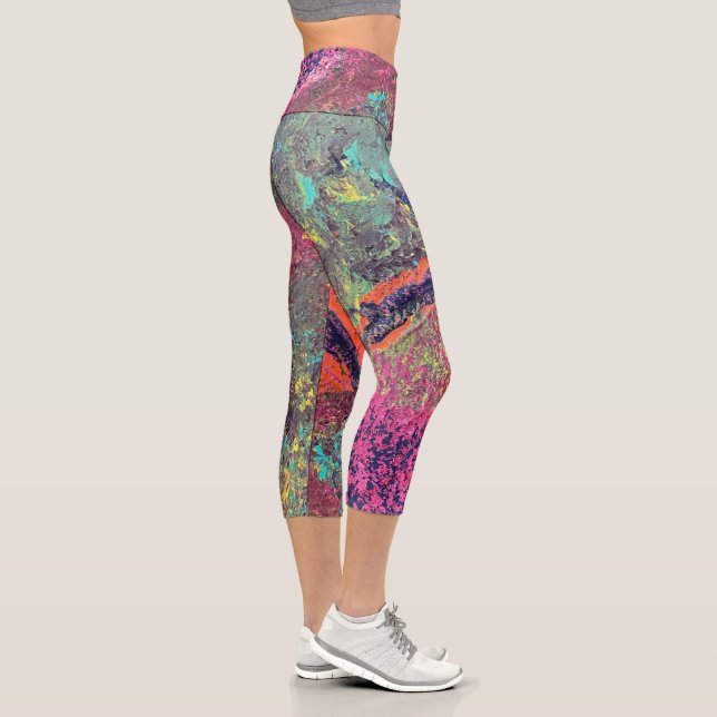 Bloomfusion Capri Leggings (Right)