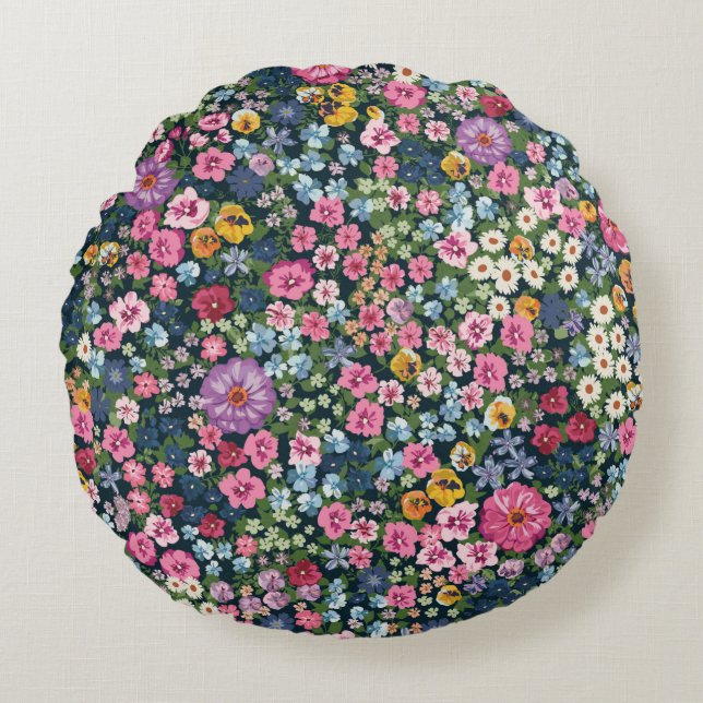 Blooming midsummer meadow seamless pattern. Plant  Round Cushion (Front)