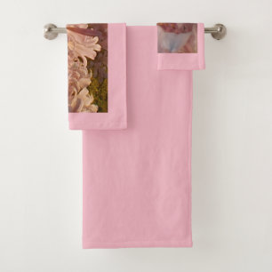 Blooming Pink Lillies Bath Towel Set