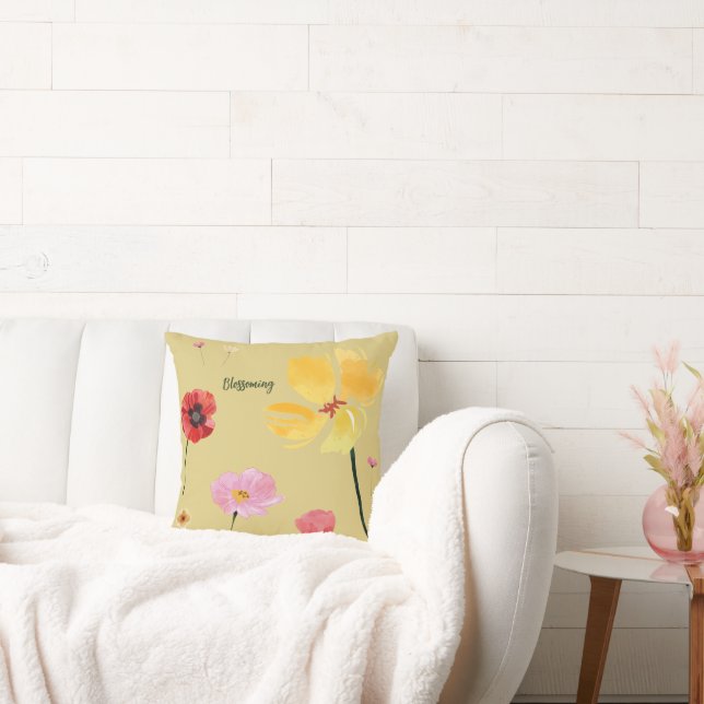 Blossoming Cushion (Couch)