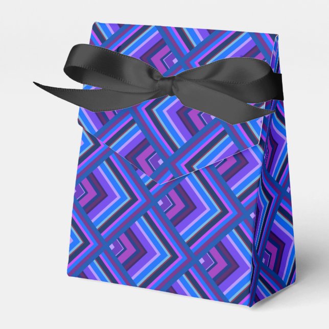 Blue and purple stripes scale pattern favour box (Front Side)