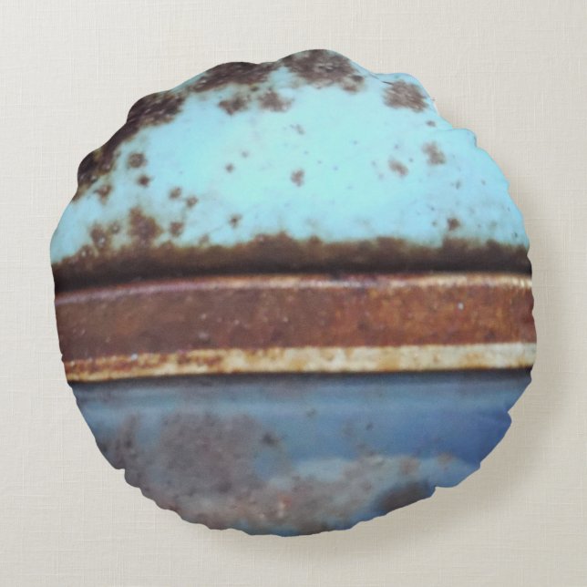 Blue and teal rusty truck close-up round cushion (Back)