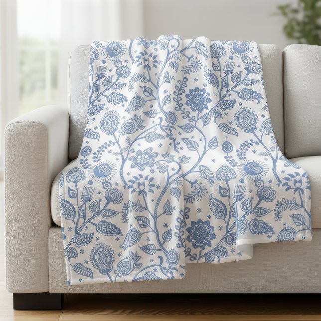 Blue and White Floral Pattern Botanical Boho Chic Fleece Blanket (Creator Uploaded)