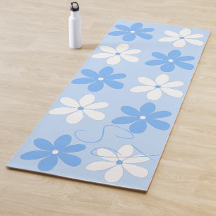 BLUE AND WHITE LARGE DAISY FLOWERS SCRIPT INITIALS YOGA MAT