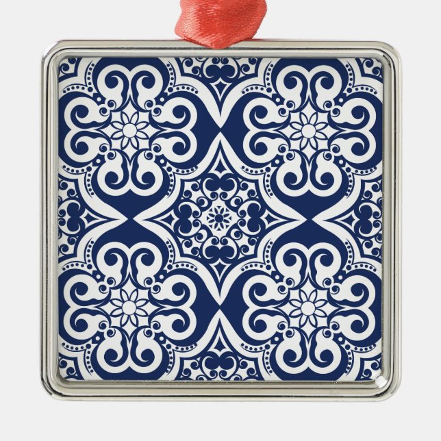 Blue and White Moroccan Pattern Metal Tree Decoration (Front)