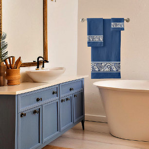 Blue and white paisley bath towel set