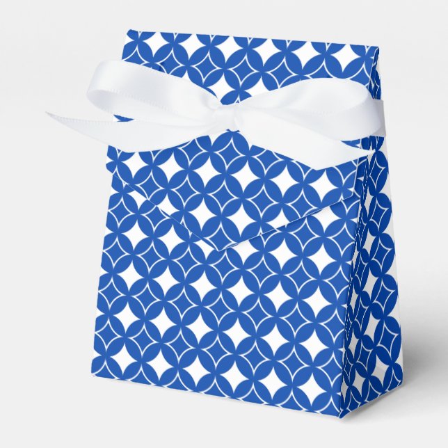Blue and white shippo pattern favour box (Front Side)