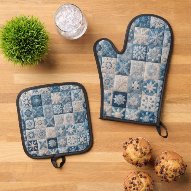 Blue and White Snowflake Quilt Oven Mitt & Pot Holder Set (Top Down)
