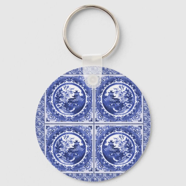 Blue and white, willow pattern design key ring (Front)