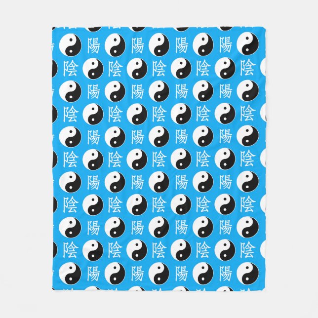Blue Background Chinese Yinyang Pattern Fleece Blanket (Front)