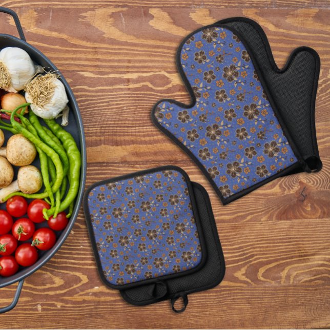 Blue brown natural flower   oven mitt & pot holder set (Creator Uploaded)