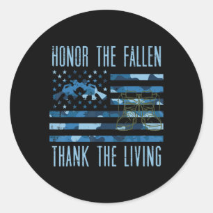 Blue Camo US Flag Honour The Fallen Thank Living M Classic Round Sticker