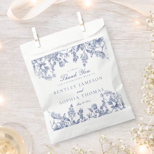 Blue Chinoiserie Floral Wedding Dessert Favour Bag (Clipped)