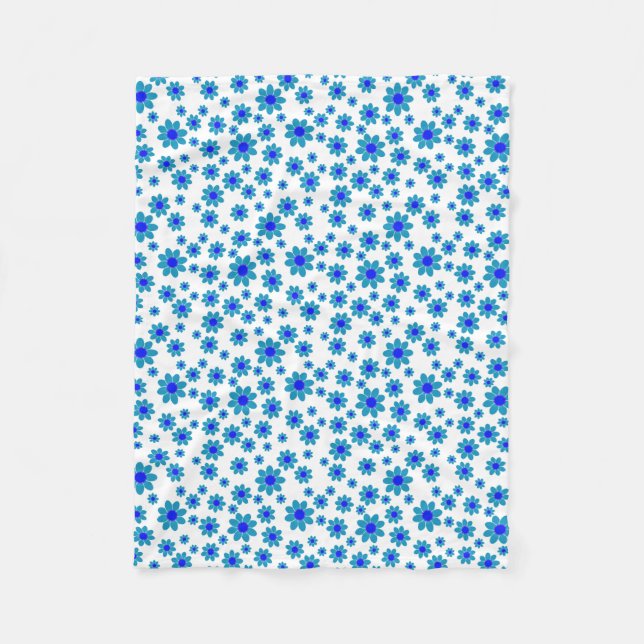 Blue Daisies | Floral Repeating Daisy Pattern Fleece Blanket (Front)