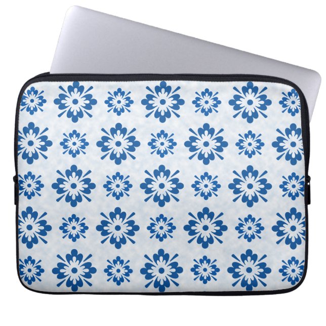 Blue floral pattern laptop sleeve (Front)