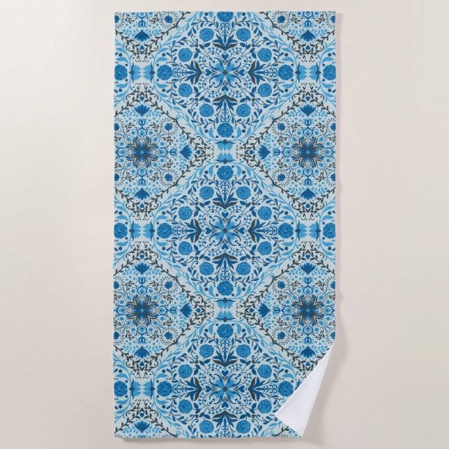 Blue floral tiles beach towel (Front)