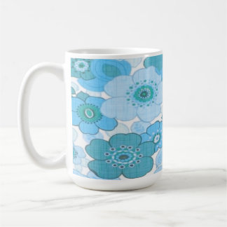 Blue flowers pattern coffee mug