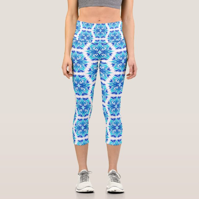 Blue Flowers, Pattern Of Flowers, Floral Pattern Capri Leggings (Front)