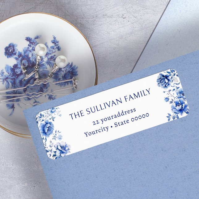 Blue flowers return address label (Creator Uploaded)