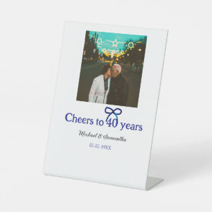 Blue g bow cheers to 40 years anniversary wedding pedestal sign