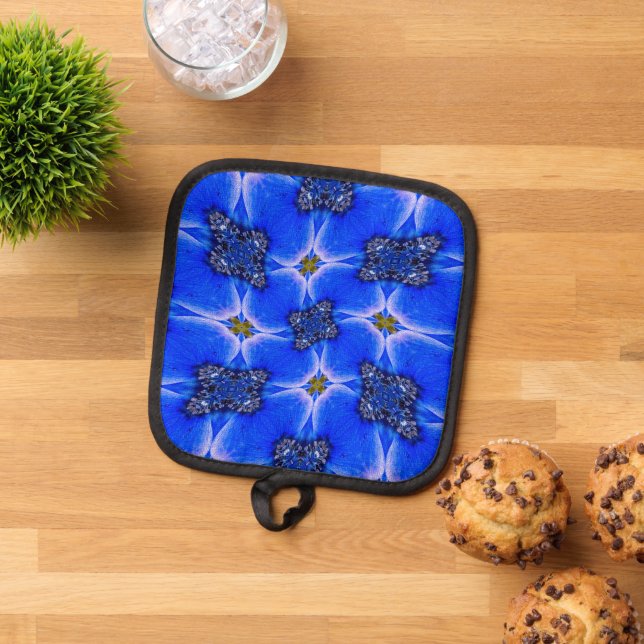 Blue Garden Anemone Pattern Pot Holder (Top Down)